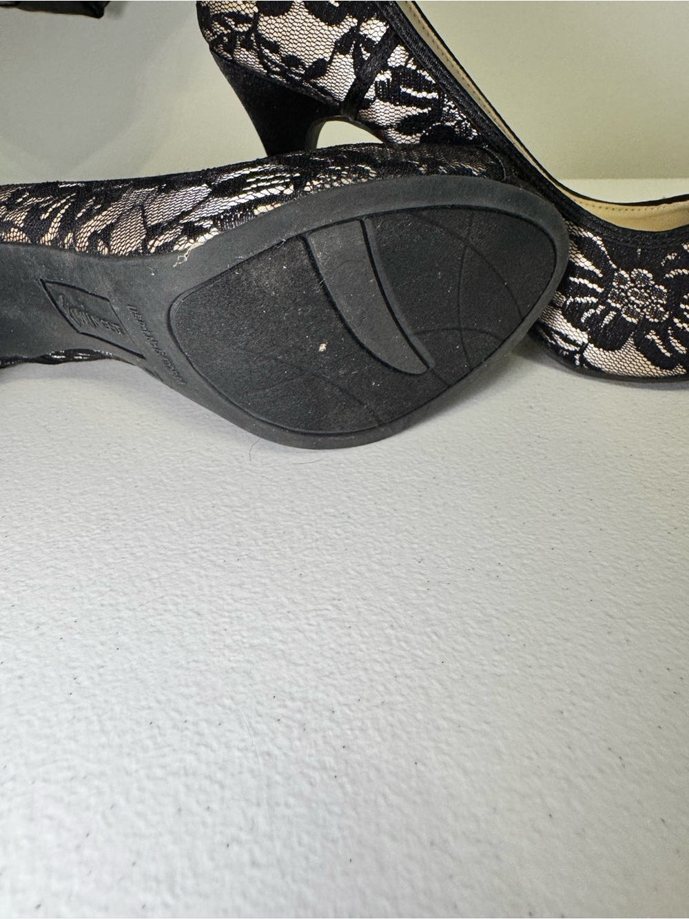 FIONI Clothing Black Lace Peep-Toe Heels - Picture 5 of 6